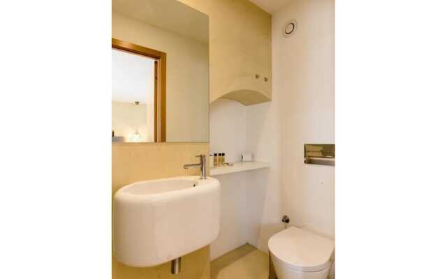 Dear Lisbon Living House