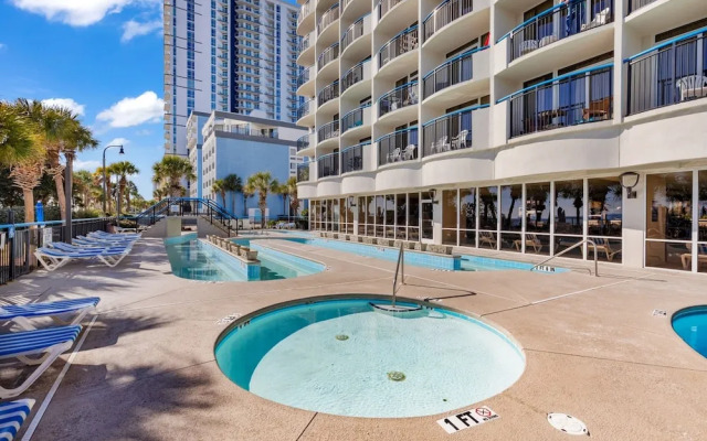 Oceanfront Boardwalk Condo w Private Balcony & Close to the Beach