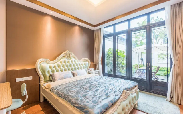 One Family Mogan Mountain Villa
