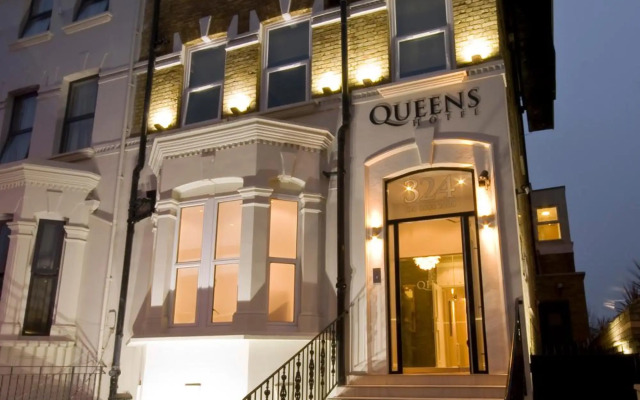 Queens Hotel