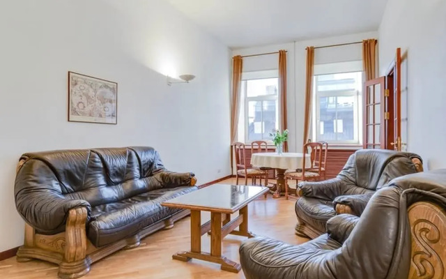 Ludwig Apartments on Nevsky 79