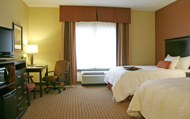 Hampton Inn & Suites Sevierville @ Stadium Drive