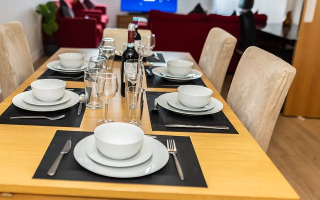 2ndhomestays-digbeth-birmingham - Central Location