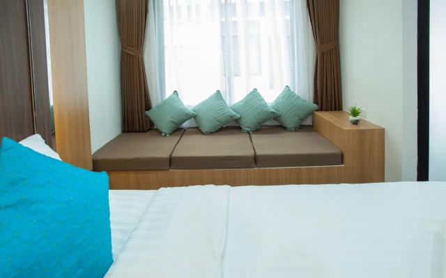 Thanburi Hotel
