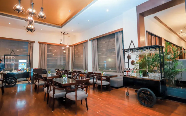 Bel-La Monde Hotel NH8 at 6km from IGI Airport Delhi