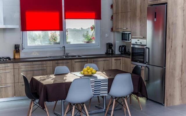 180° View Luxury Flat