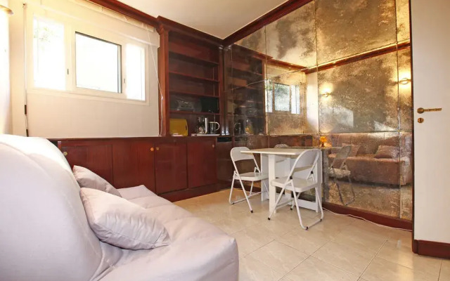 Apartment Mistral