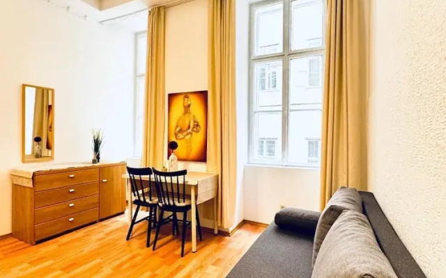 Central 1BR Apartment Near Augarten