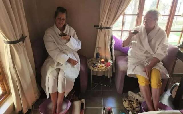 Khaya Africa Guesthouse and Spa