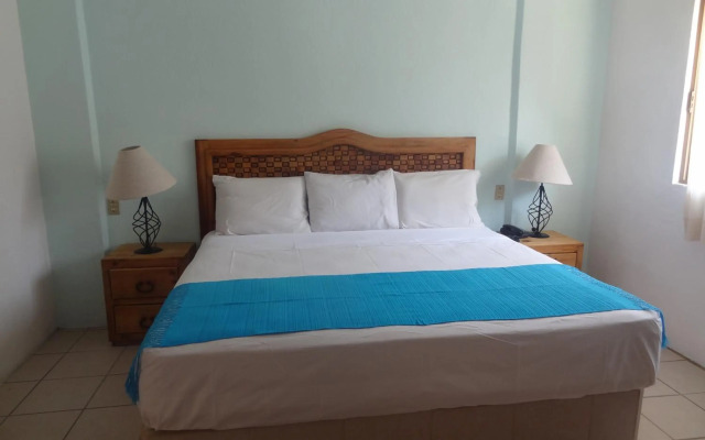 Emperador Vallarta Beachfront Hotel and Suites