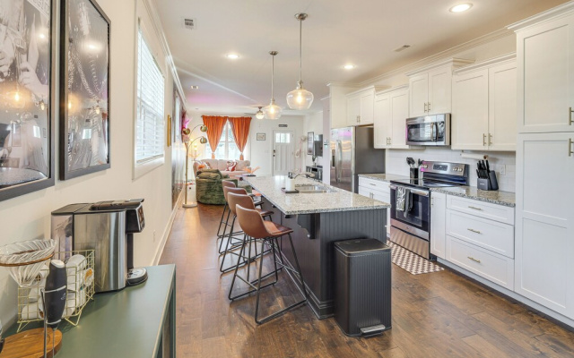 Retro Disco Haven Near Downtown Nash!