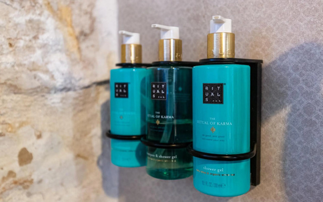 Luxury LeNi Guest House