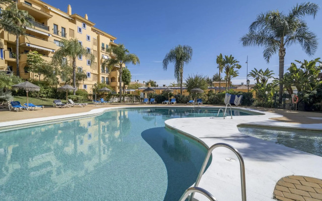 LA-Spacious penthouse, sea view, close to beach