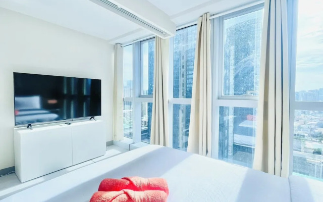Uptown Parksuites BGC