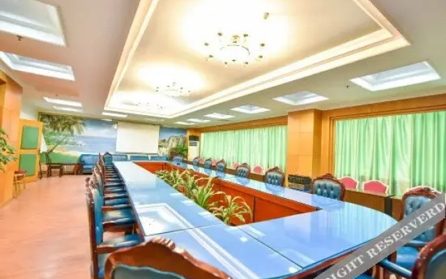 Xinhua Dayingshanhong Hotel (Haikou Jinniuling Store) (Currently unavailable)