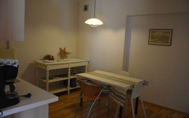 Hans-Sachs-Gasse 10
