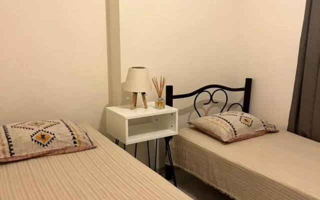 Entirely Apartment, Near Lake, Full kitchen,Wi Fi, AC
