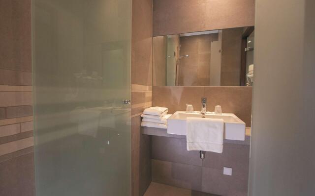 Golden Tulip West Ende