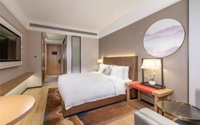 Echarm Hotel (Nanning Huqiu Metro Station)