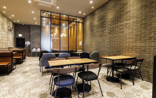 Oido Sea Hi Hotel