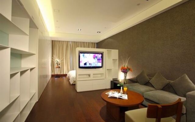 Grand Madison Qingdao Harbour-view Central（Former Qingdao Farglory Hotel）