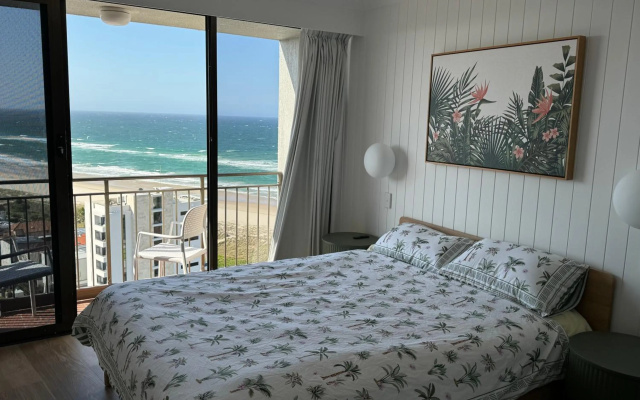 Royal Palm Resort – Guest Rooms – Gold Coast