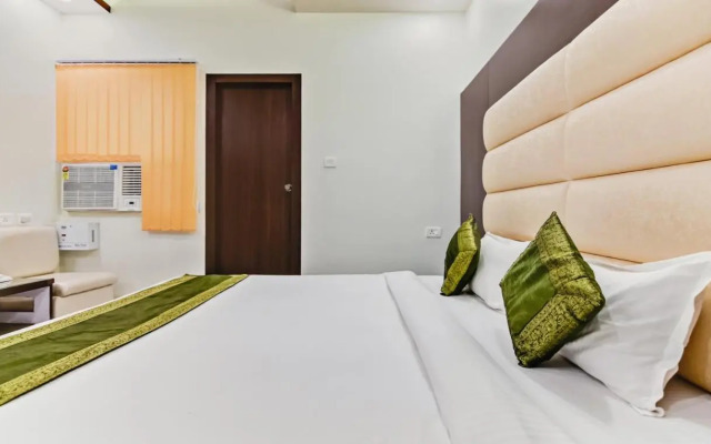 Treebo Resto- Near Lucknow Railway Station