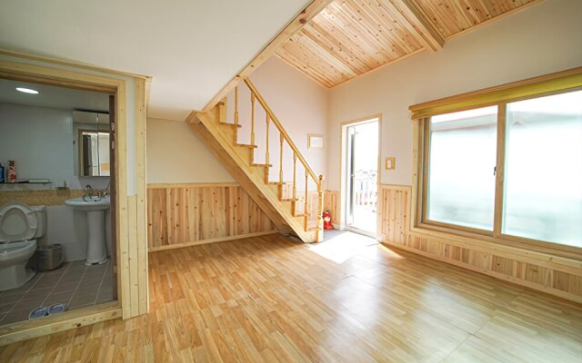 Cheongsando Sunset Pension