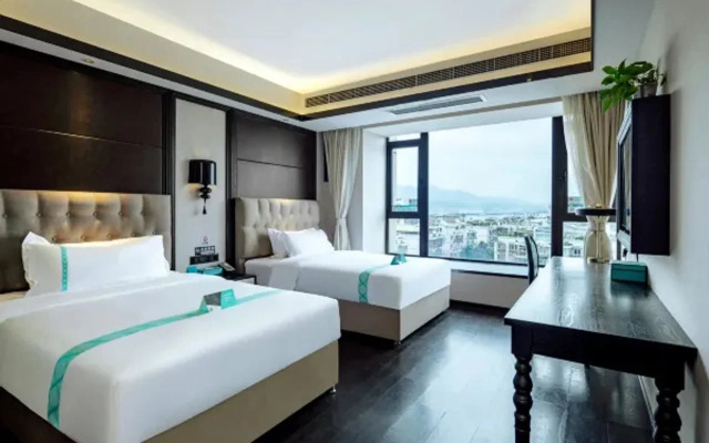 Xana Hotelle (Chongqing Baishiyi)