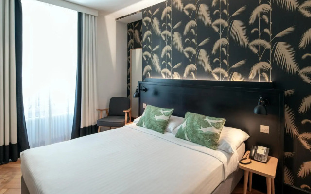 The Pax Hotel