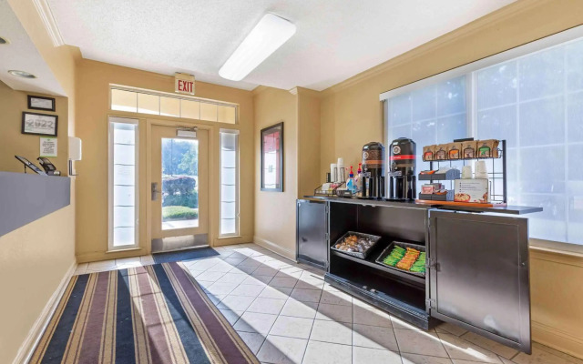Extended Stay America Suites Washington DC Falls Church