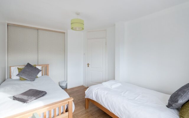 Sulston Lodge 3-Bedroom House
