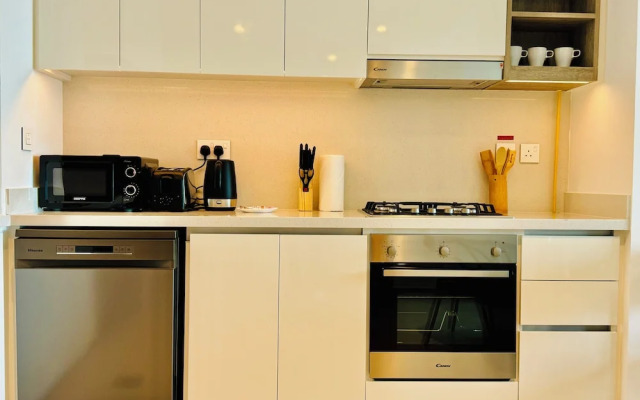 Venduras - Chic 2BR Apartment Burj Views