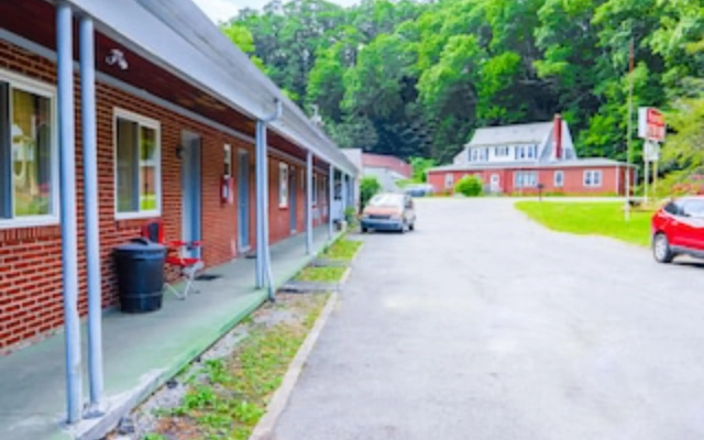 Patriot Inn Motel Beaver WV