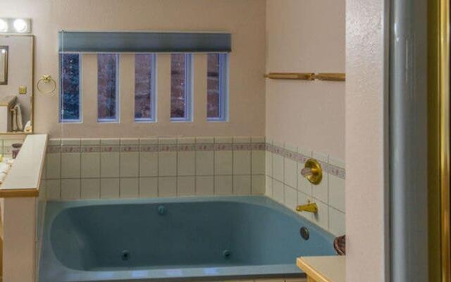 Highland Glen Lodge B&B