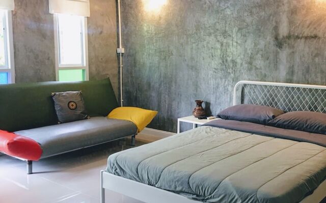 Nongbualamphu Signature