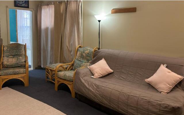 Broken Hill Tourist Lodge