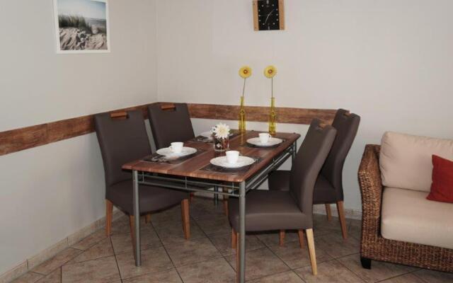 Ferienhäuser - Doberaner Straße