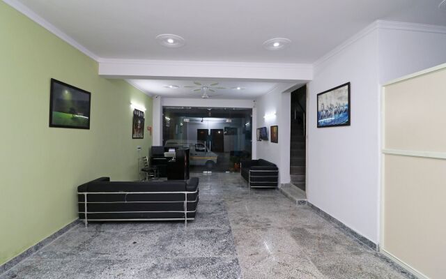 OYO Flagship 10045 Hotel Pearl Residency