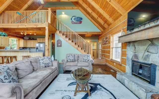 Cherokee Lake Cabin w/ Deck & Kayaks!