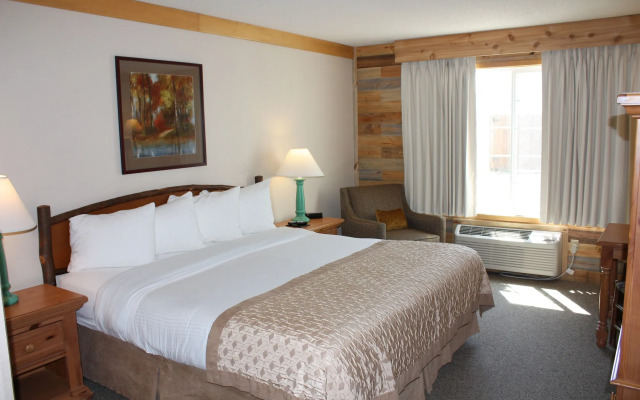 Flat Creek Inn And Suites