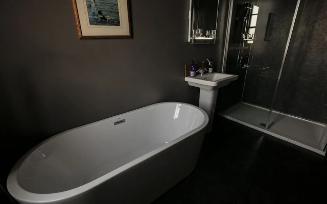 Aldersyde Bed and Breakfast