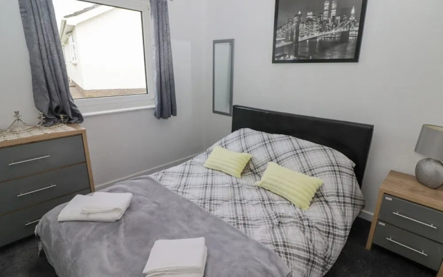 48 Gower Holiday Village