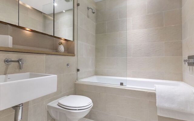 Kensington Holiday Stay