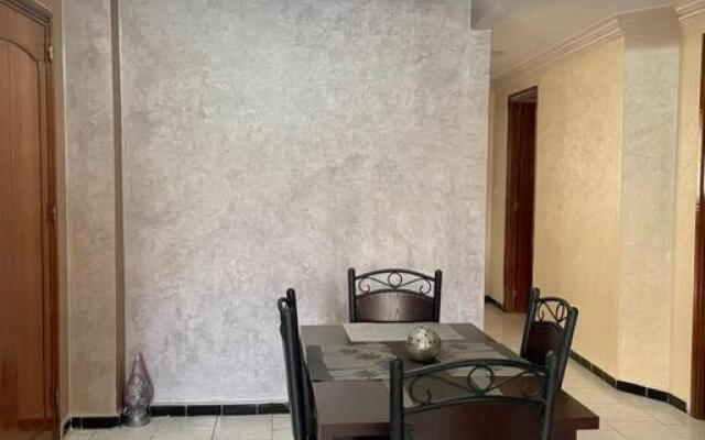Well located apartment 2min away from the beach!!