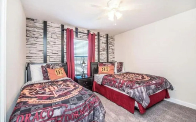 Stunning Lakeview Townhome w/ Private Pool!