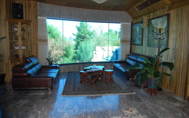 Bay Lodge