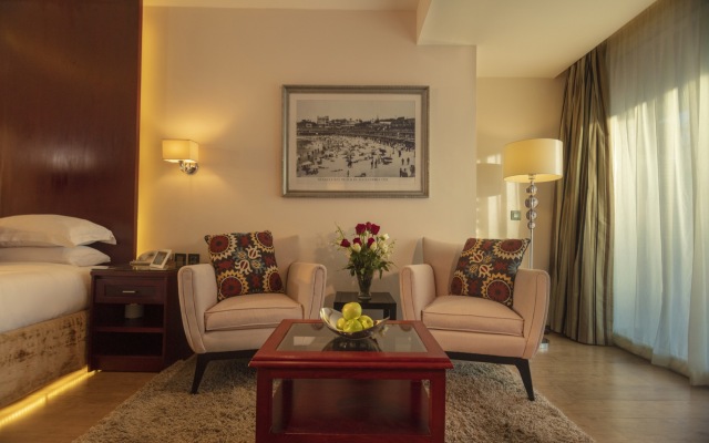 Royal Savoy Hotel & Villas