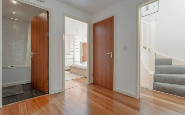 Modern 2 Bedroom Flat in Elephant & Castle