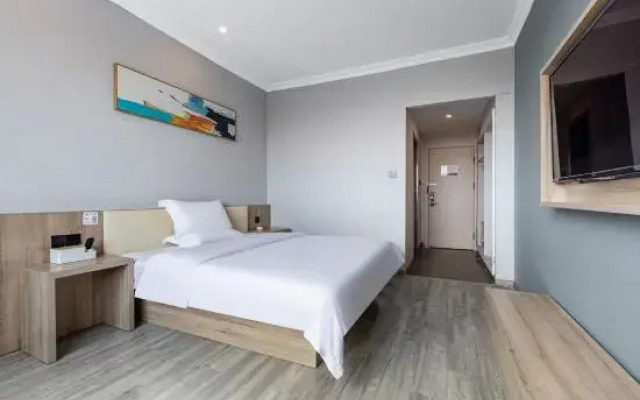 Xin Cheng Hotel (Shanghai Bay University Town Branch)